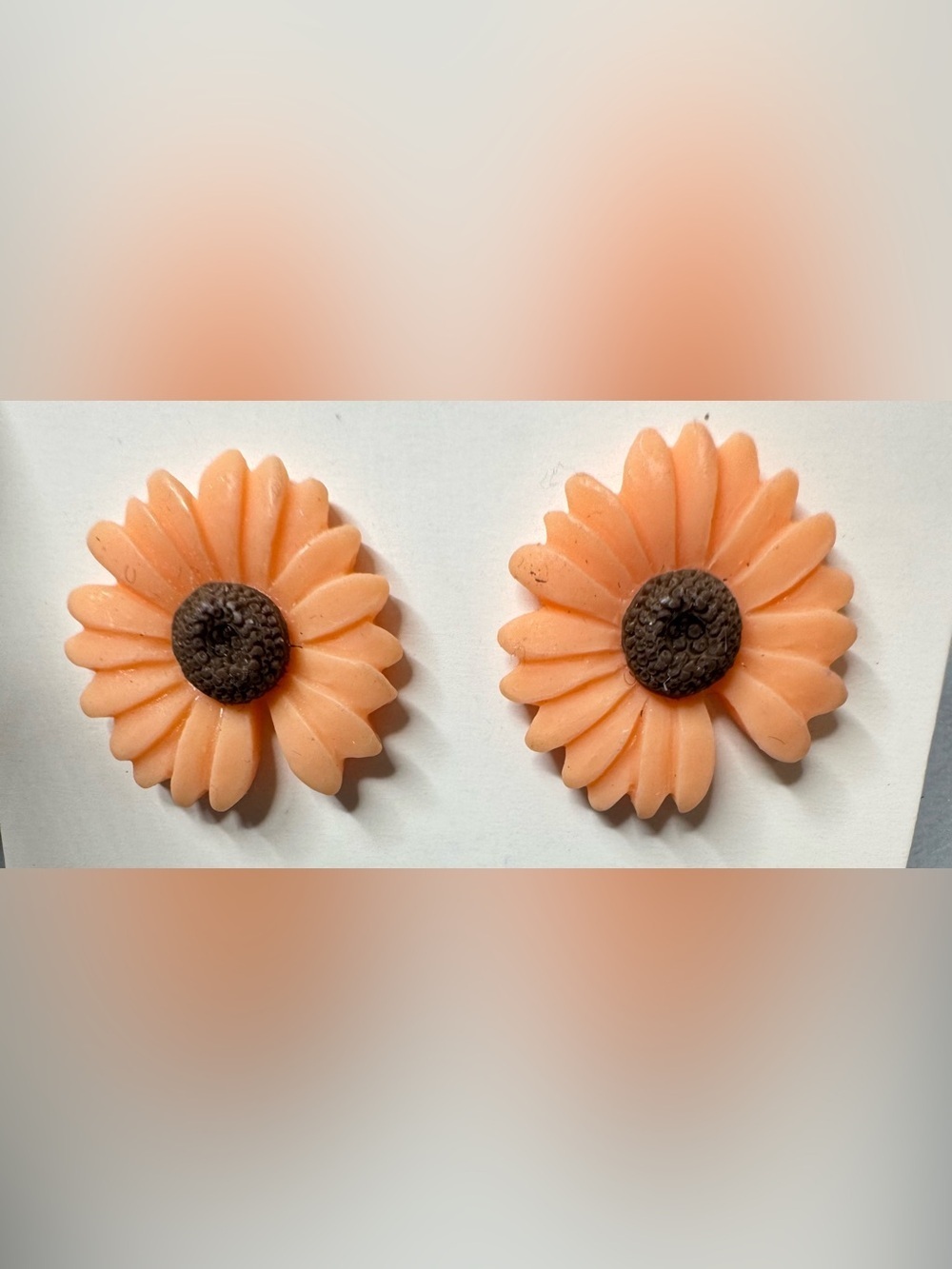 paparazzi Peach Floral Daisy Stud Earrings summer spring garden
